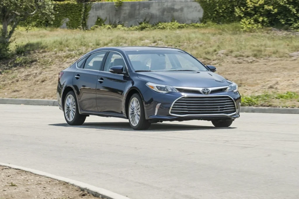 Best & Worst Years for Toyota Avalon 4th Generation (2013-2018)